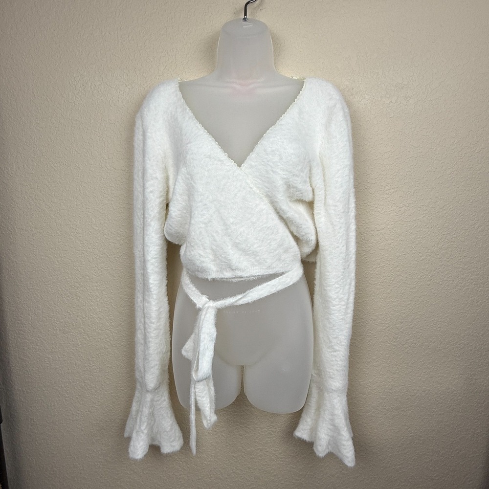 Dolls Kill Sugar Thrillz White Eyelash Fuzzy Sweater Cardigan Wrap Tie Top L/XL